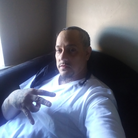 Meet your Posher, Angel - Picture 2 of 2